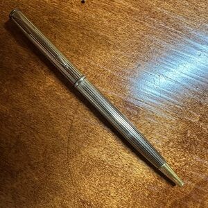 Parker Insignia Prestige Ballpoint Pen Gold Plated Ribbed Cicele Pattern